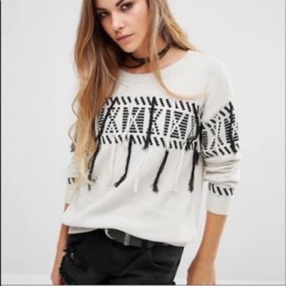 Lira Western Boho Fringe‎ Festival Sweater